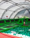 В парке на Ходынке работает батутный центр В парке на Ходынке работает батутный центр