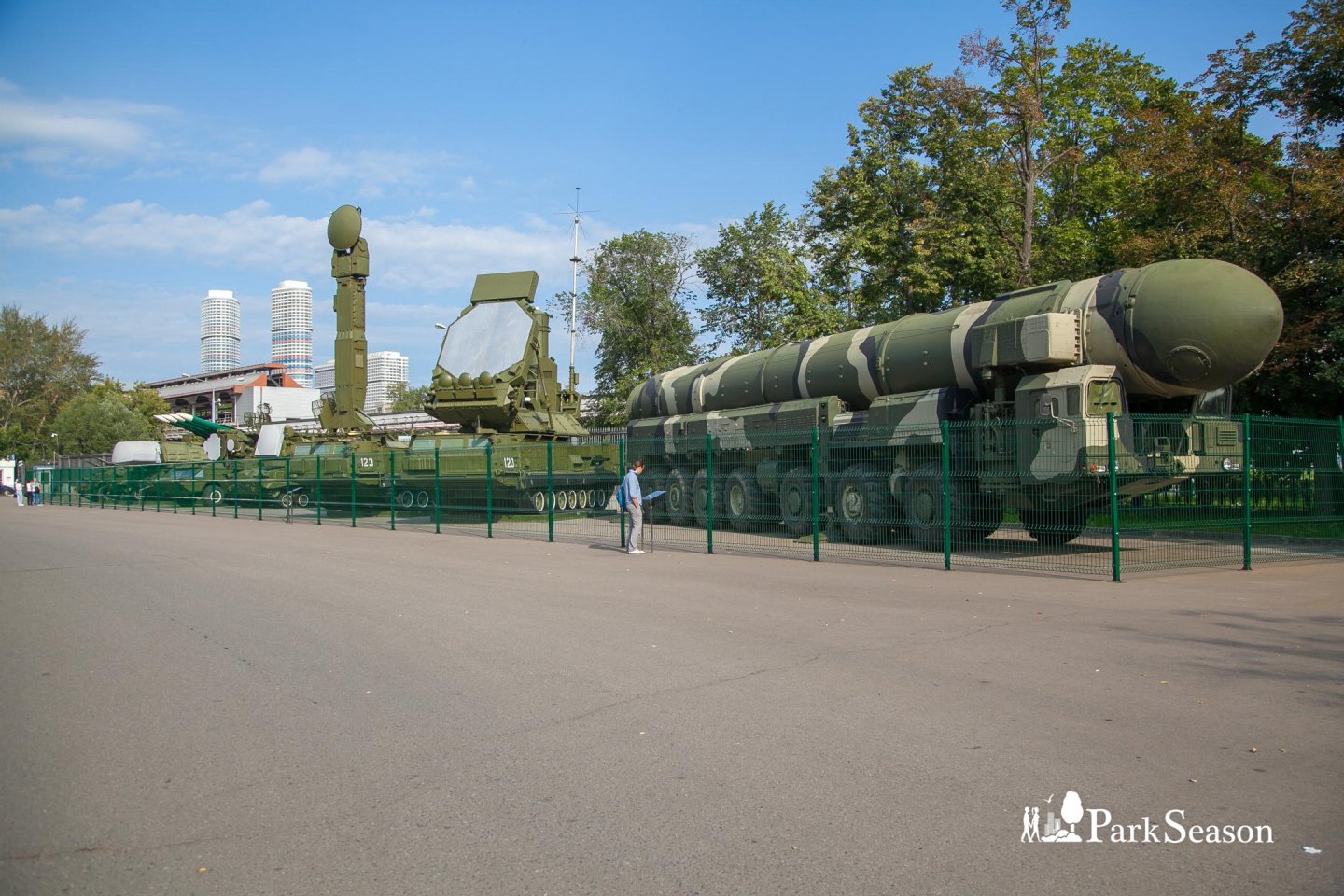 Выставка военной техники, ВДНХ, Москва — ParkSeason