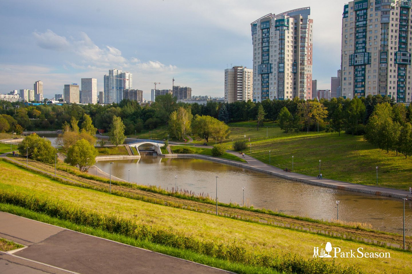 Олимпийская деревня парк пруд Москва