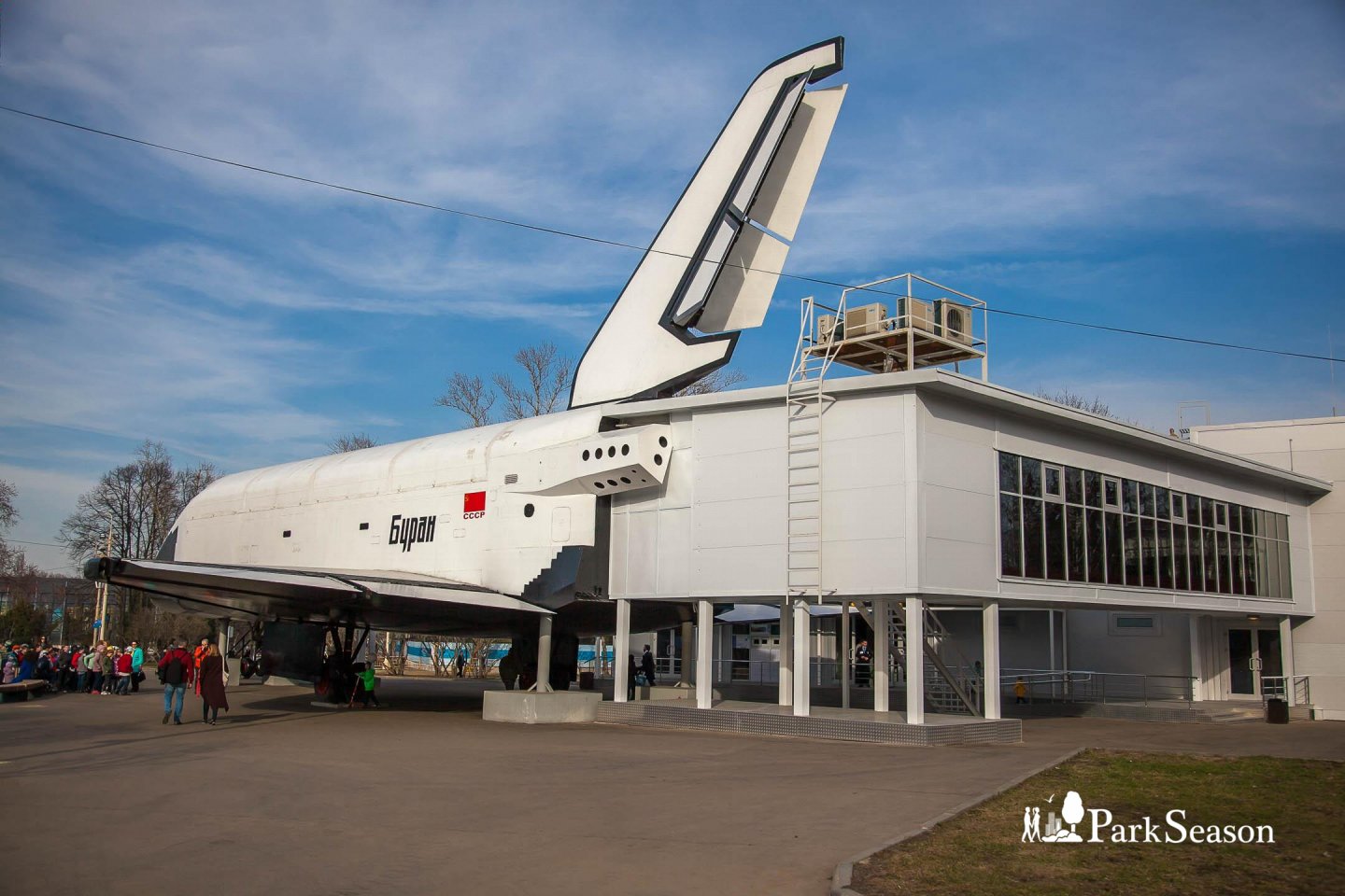 Макет космического корабля «Буран», ВДНХ, Москва — ParkSeason