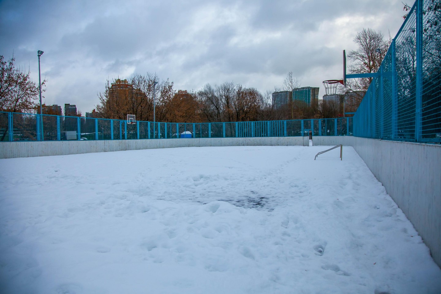 Спортивная площадка, Парк Дружбы, Москва — ParkSeason