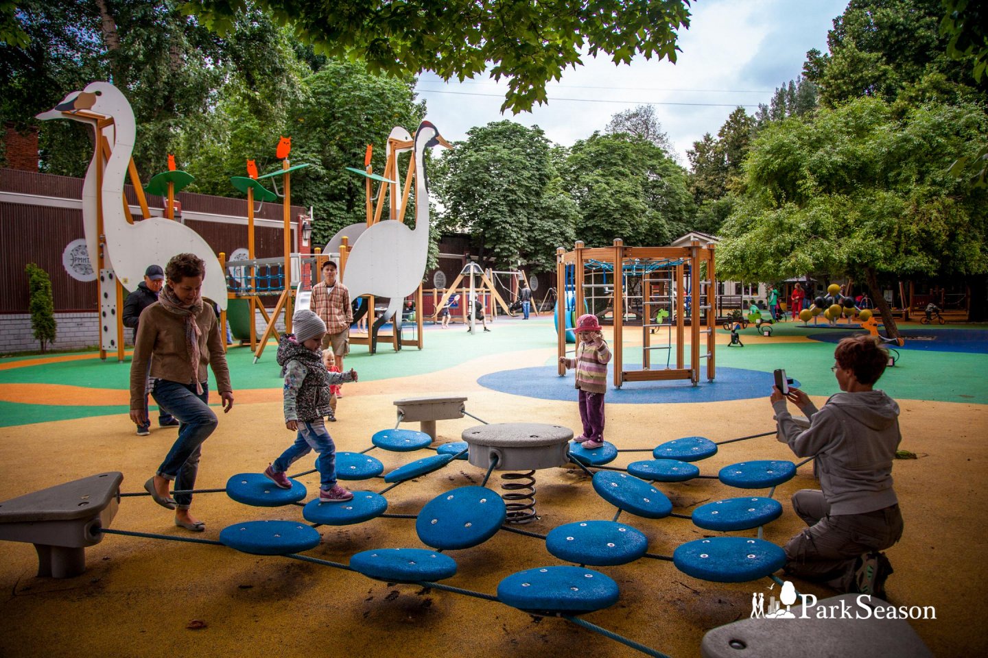 Детская площадка, Сад «Эрмитаж», Москва — ParkSeason