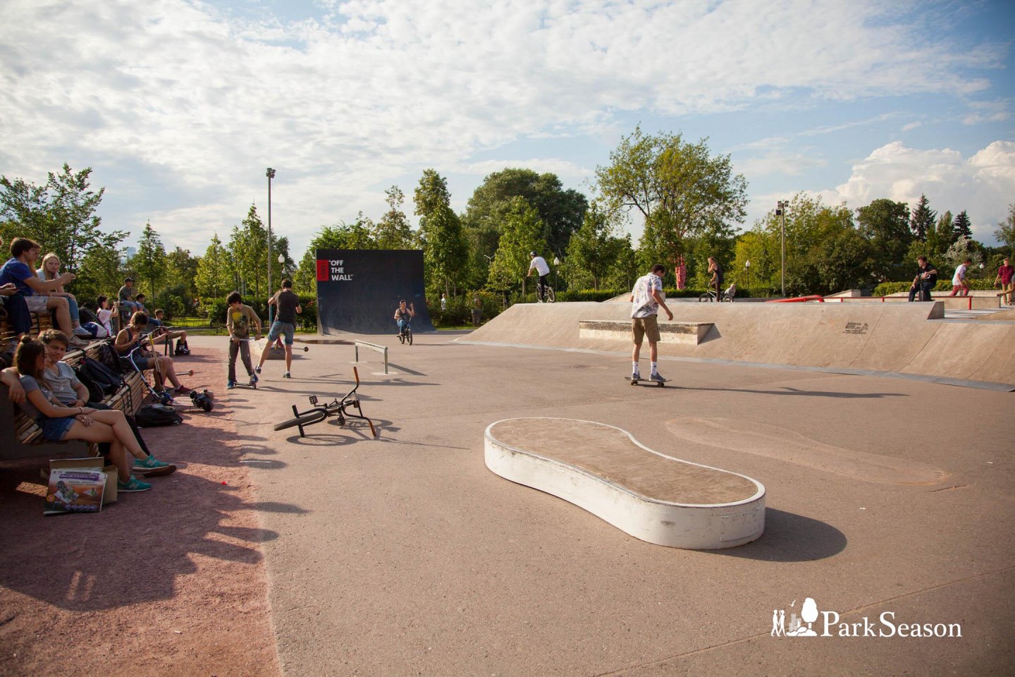 Скейт-парк Vans Off The Wall, Парк Горького, Москва — ParkSeason