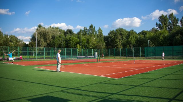 Открытый теннисный корт Лужники