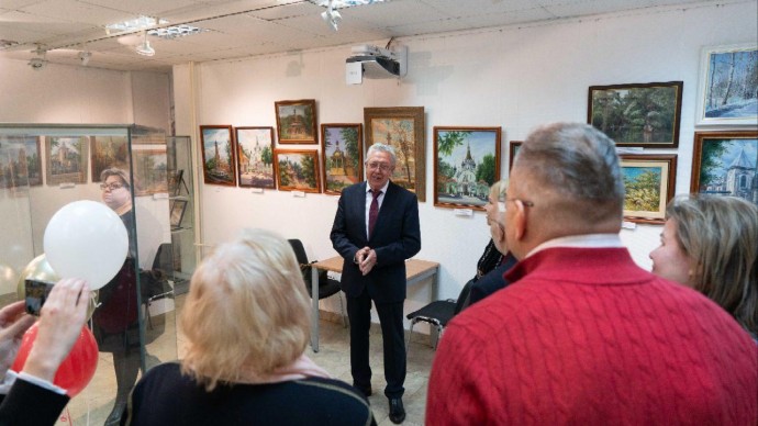 В Сокольниках открылась выставка картин "Сокольники. Искусство. Творчество"