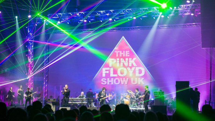 Шоу пинк. Пинк Флойд концерт. Группа the Pink Floyd show uk. Группа Pink Floyd концерт. Pink Floyd in Concert.