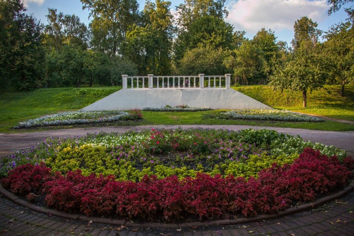 Парк «Сад Будущего» летом