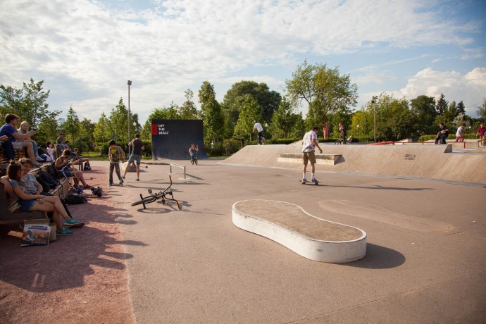 Скейт-площадка в парке Горького