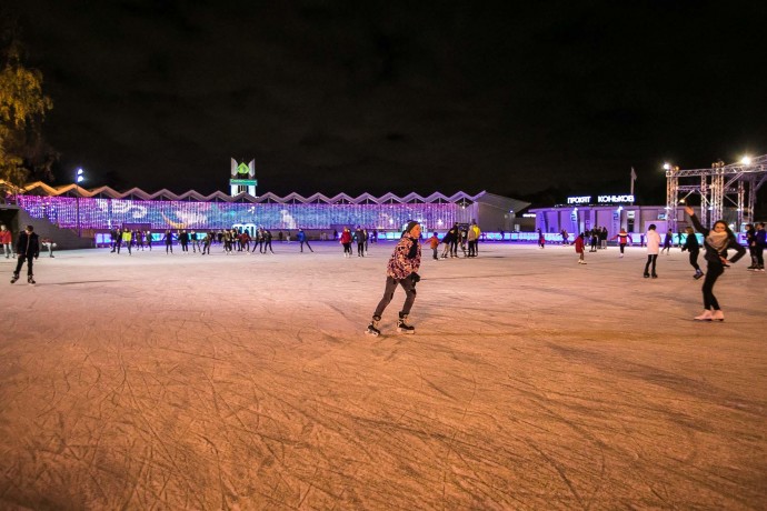парк сокольники каток. парк сокольники 2022. парк сокольники москва като. каток в парке. каток "лед" пкио "сокольники".