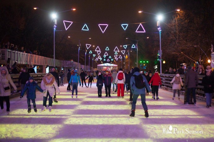 Где кататься на коньках в Москве в ноябре: обзор ParkSeason